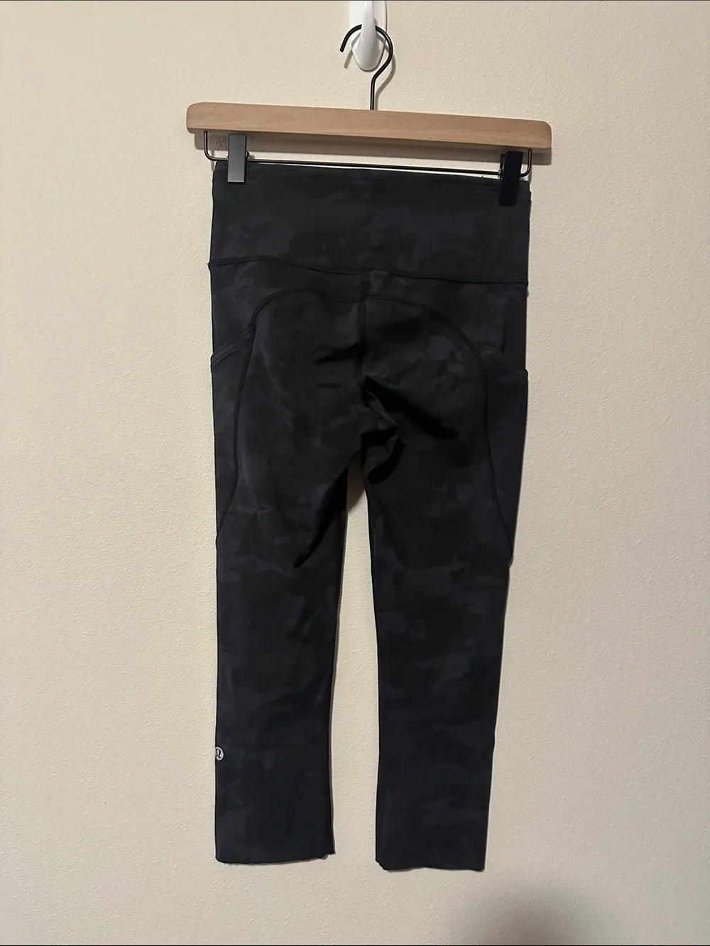 Lululemon Fast and Free Crop II 19